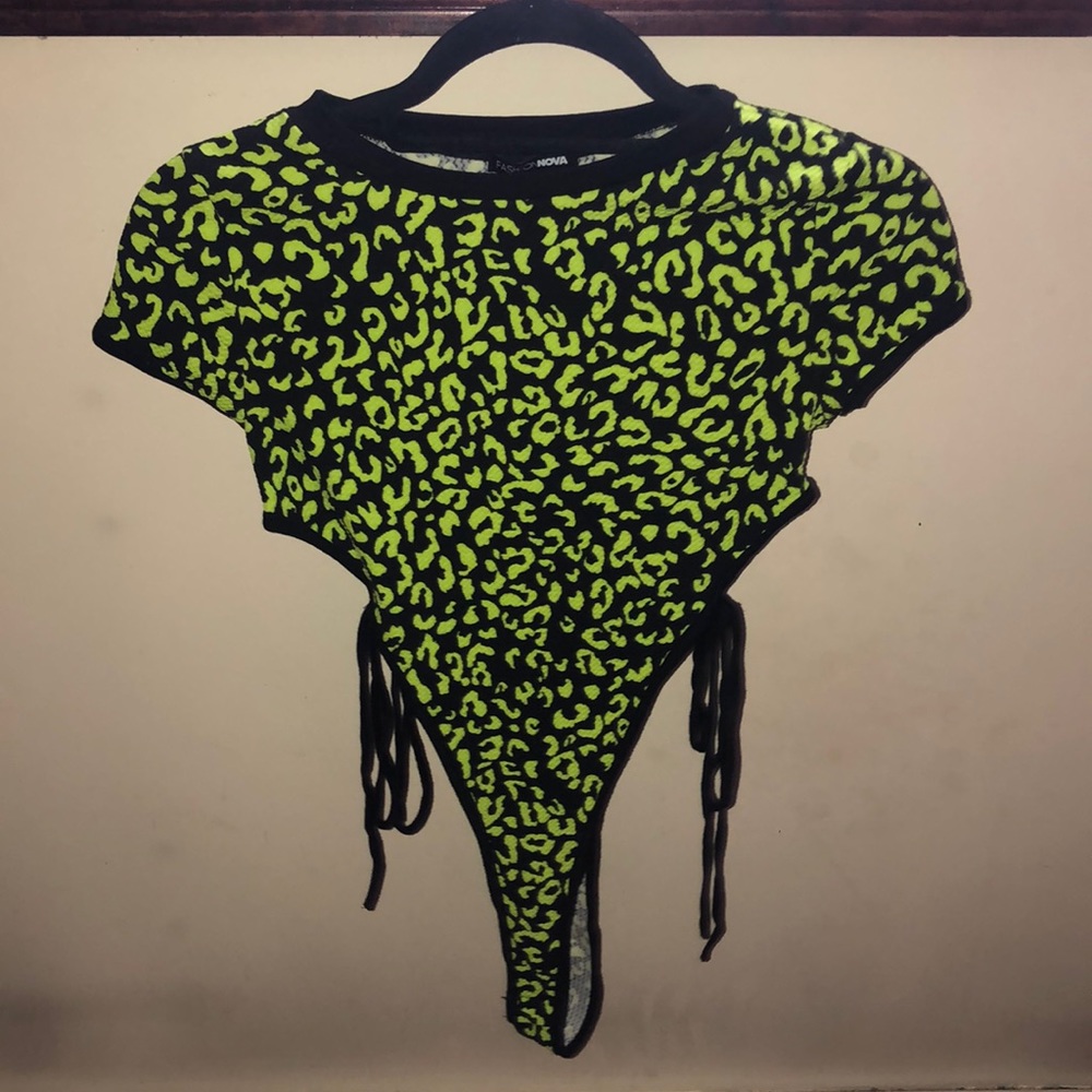 Fashion nova- Animal craze leopard bodysuit